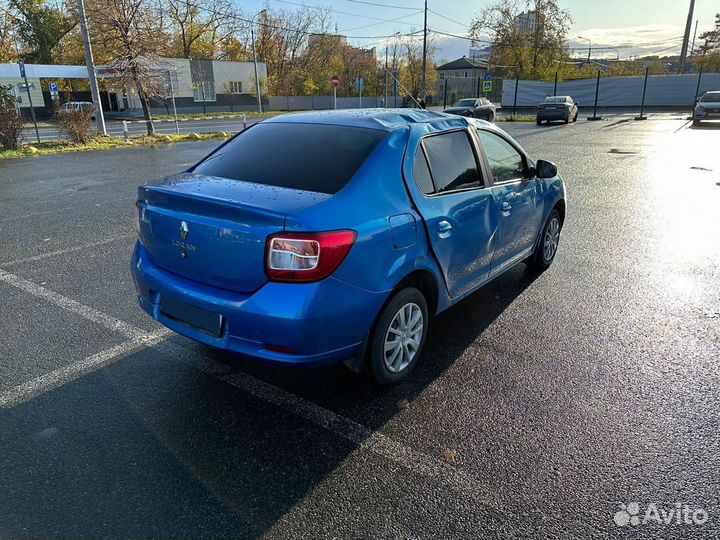 Renault Logan 1.6 МТ, 2015, битый, 88 000 км