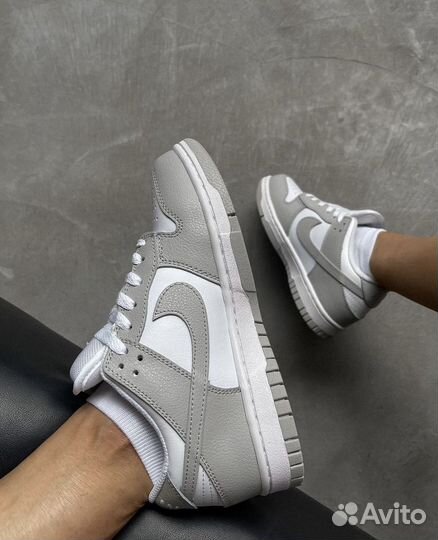 Кроссовки женские Nike Dunk Low