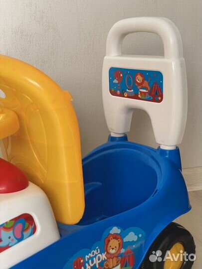 Машинка-каталка