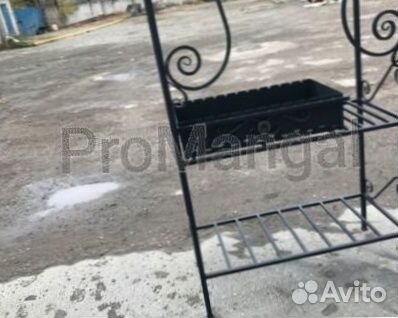 Мангал с крышей