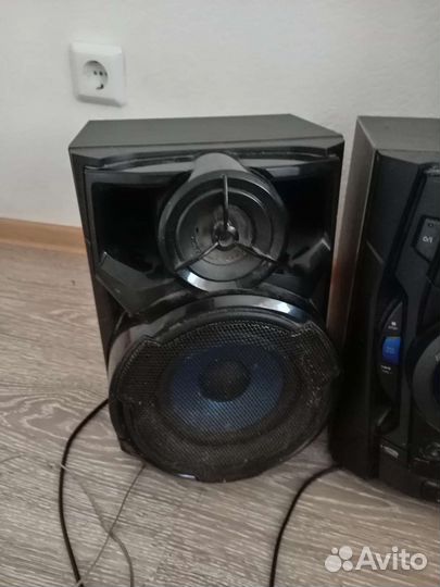 Музыкальный центр