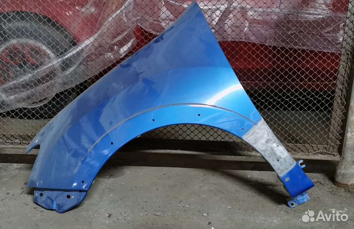 Renault sandero stepway 2 переднее левое крыло