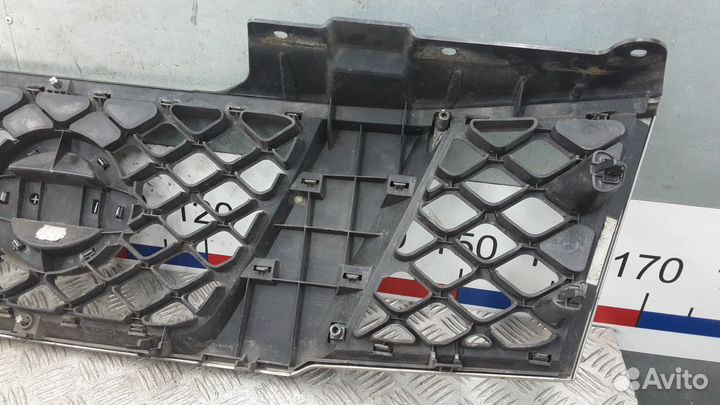 Решетка радиатора Nissan Pathfinder (2004-2009)