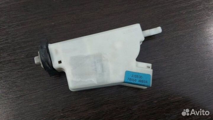 Активатор лючка бензобака Infiniti Ex35 1