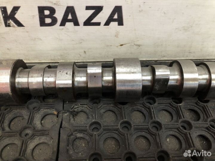 Распредвал клапанный Volvo VNL