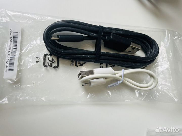 Разные кабели и переходники (hdmi, USB, зарядки)