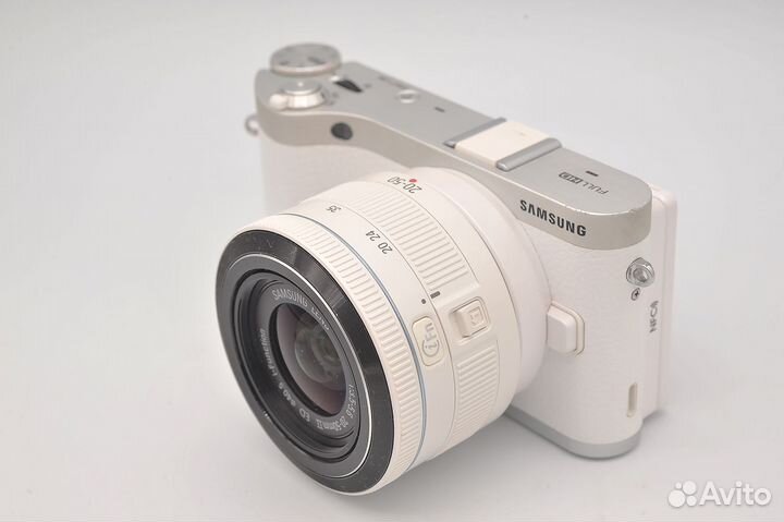 Samsung NX300 20-50/3.5-5.6