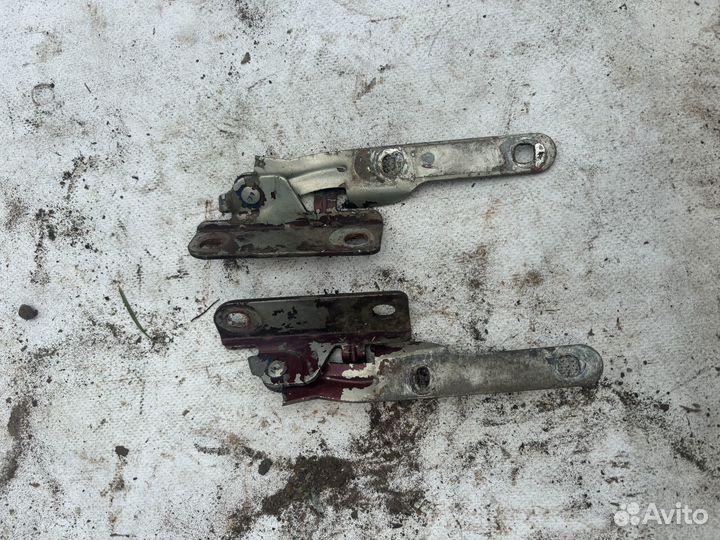 Петли капота renault logan 1