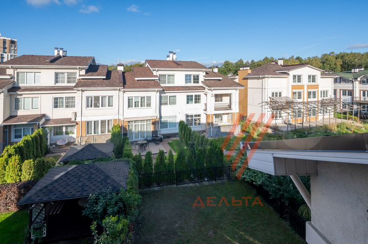 Таунхаус 210,5 м² на участке 2 сот.