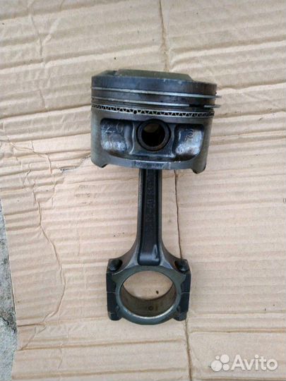 Поршень SPlit port форд фокус 1 Сплит порт