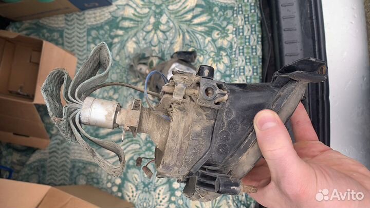 Противотуманки toyota avensis t 250