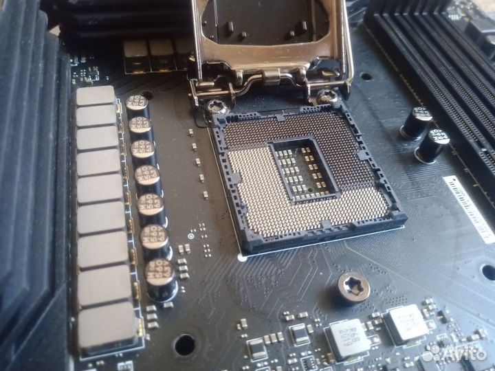 Материнская плата MSI Z490 Unify