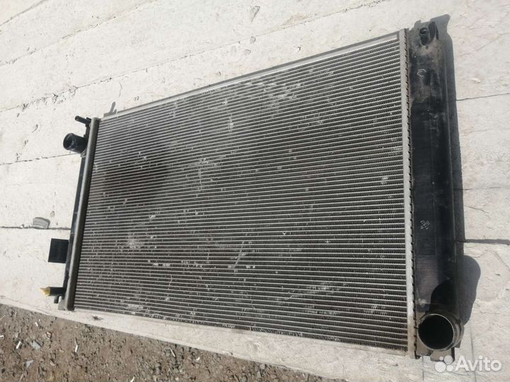 Радиатор охлаждения Toyota Rav 4, 2015