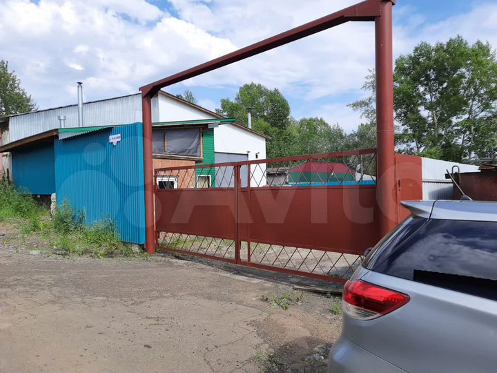 Гараж, > 30 м²