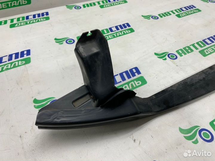 Усилитель бампера передний Volkswagen Touran 1