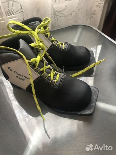 Лыжные ботинки