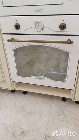 Духовой шкаф DeLonghi