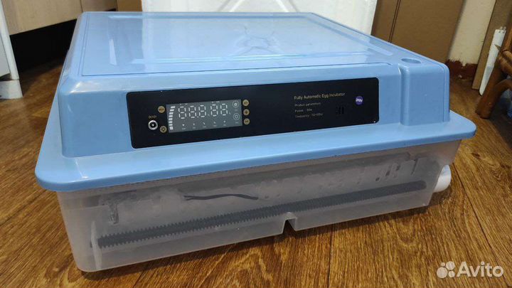 Инкубатор для яиц автоматический. Новый. Ряба 64