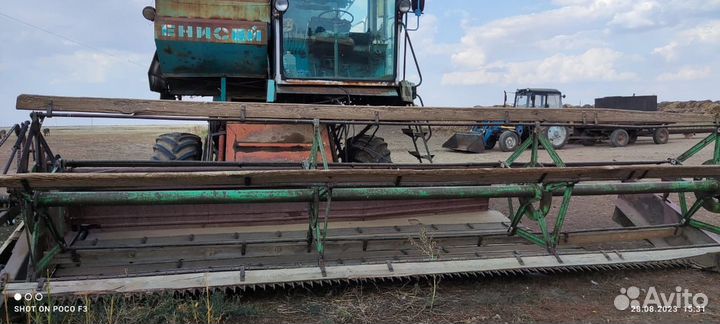 Разбрасыватель соломы Енисей 1200, 1990