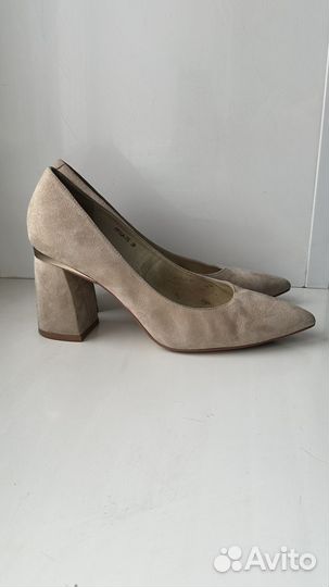 Туфли бежевые ложочки замша 38