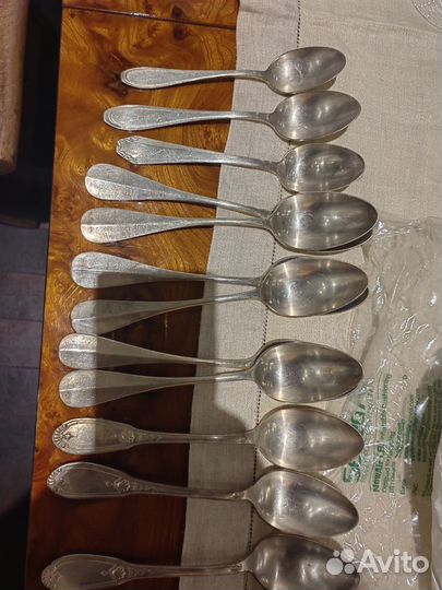 Столовое серебро, ложки, вилки