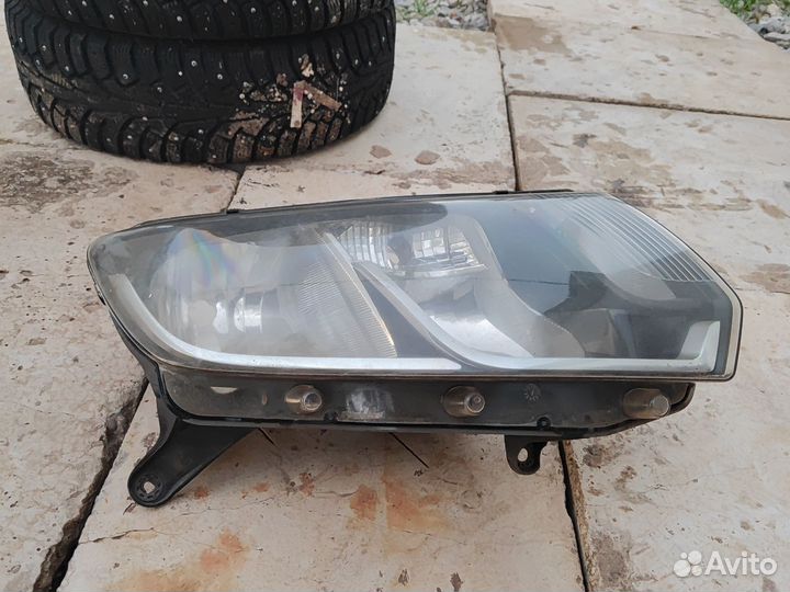 Фара на renault logan 2