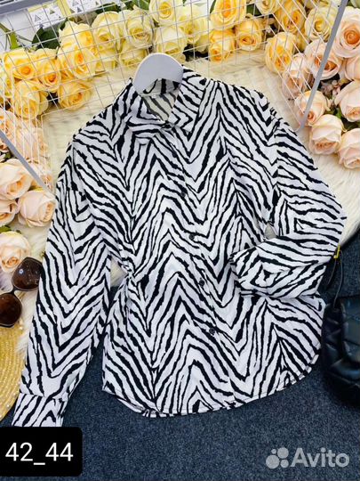 Рубашка с принтом зебра новые 42,46, 52