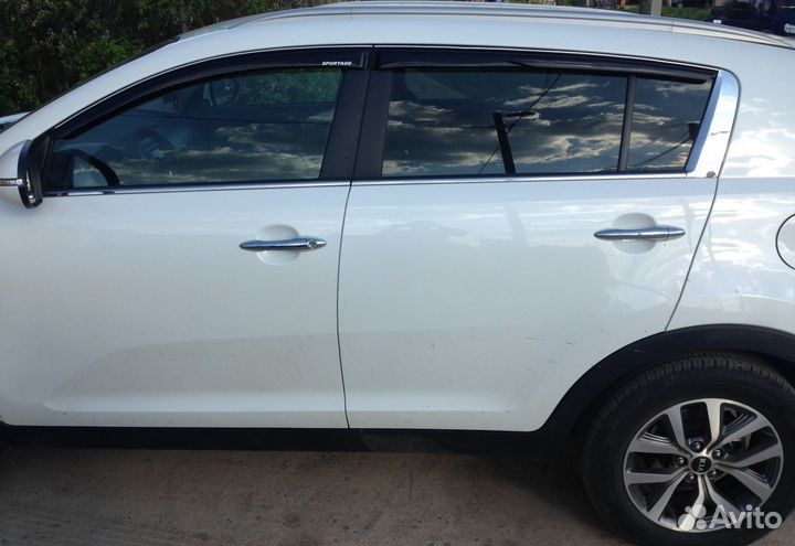 Дефлектор двери Kia Sportage 3 с 2010 по 2015