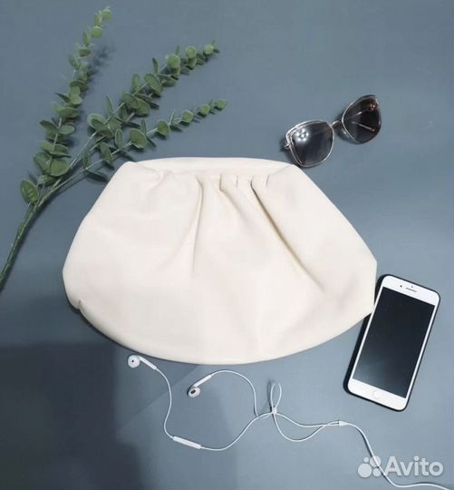 Клатч экокожа молочного цвета