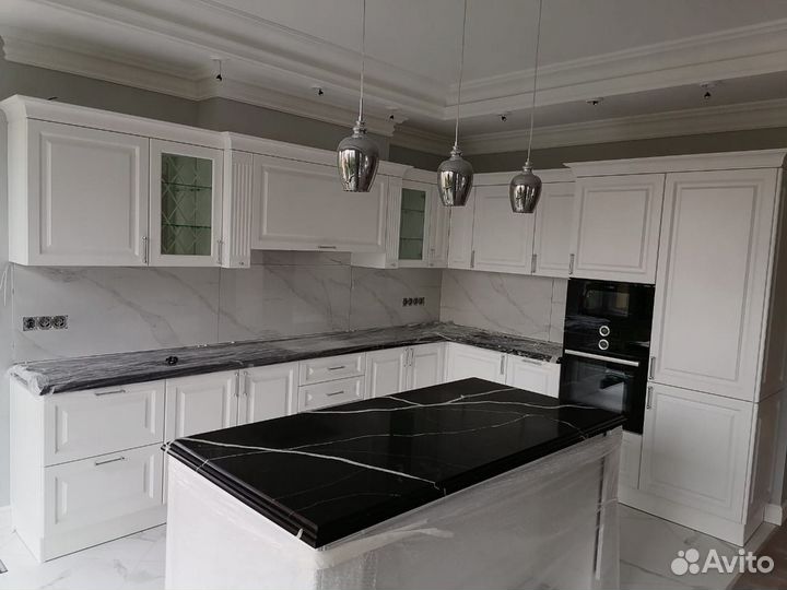 Столешница для кухни из кварцевого агломерата