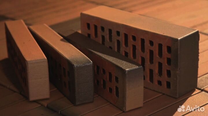 Прочный керамический кирпич