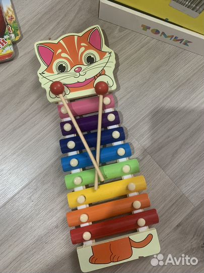 Развивающие игрушки для малышей пакетом