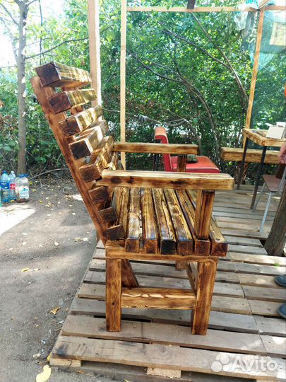 Стул деревянный
