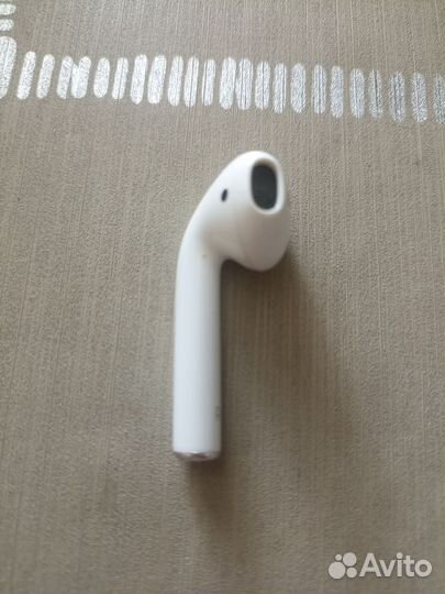 Наушник apple airpods