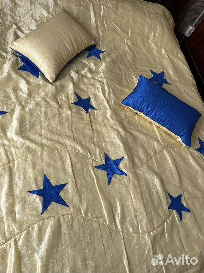 Покрывало и подушки