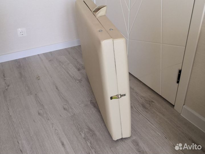 Кушетка косметологическая