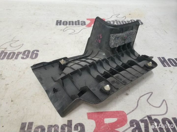 Накладка на порог задняя левая Honda Cr-V 2 RD7