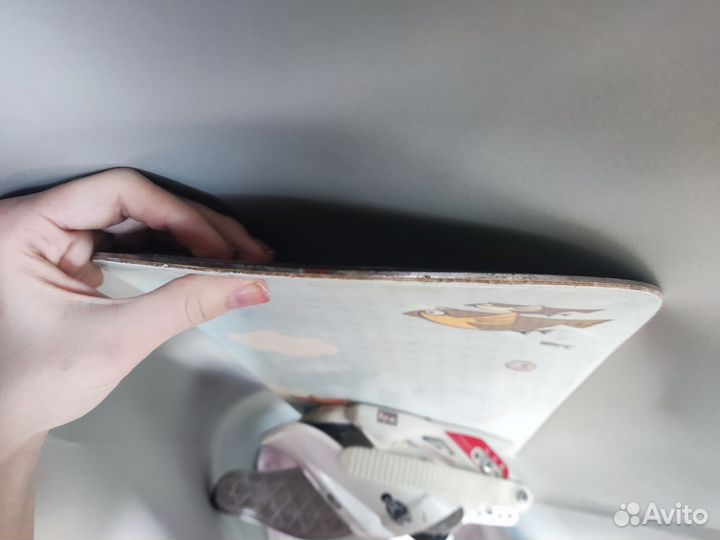 Сноуборд с креплениями и ботинками 120см 35р