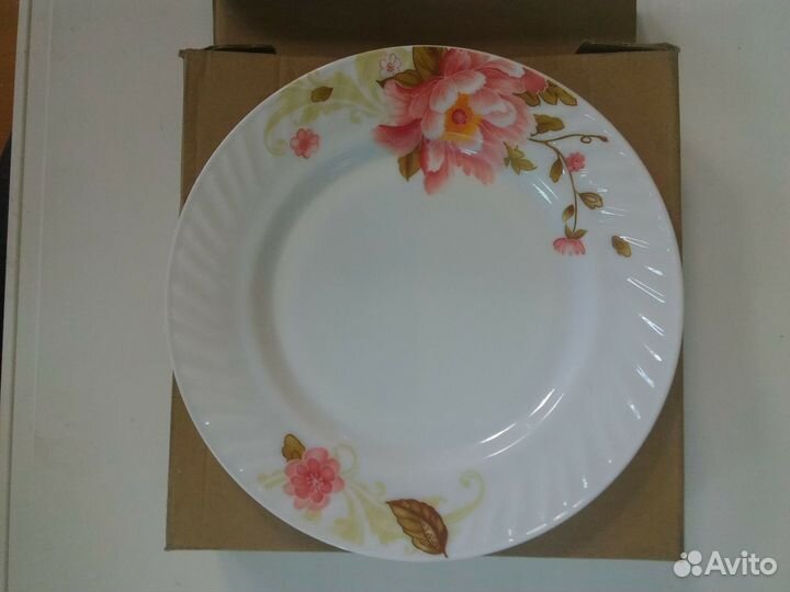 Набор тарелок на 6 персон