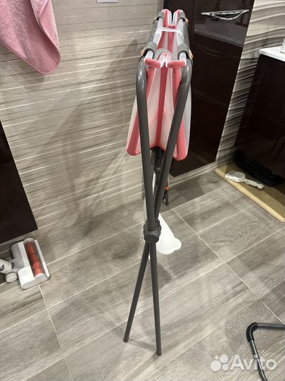 Ванночка для купания stokke на ножках