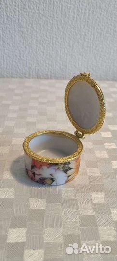 Шкатулка для украшений