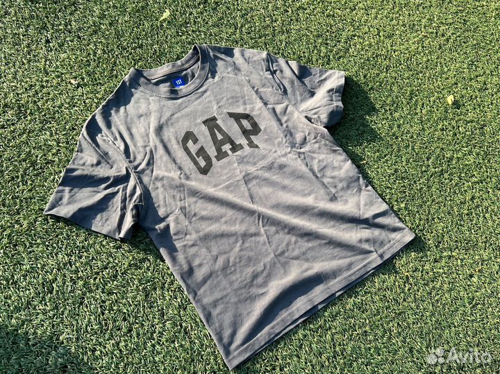 Yeezy gap футболка серая