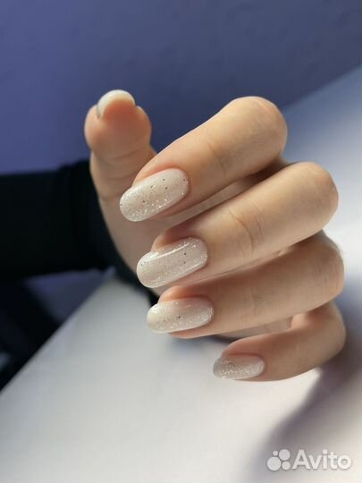 Мастер маникюра и педикюра