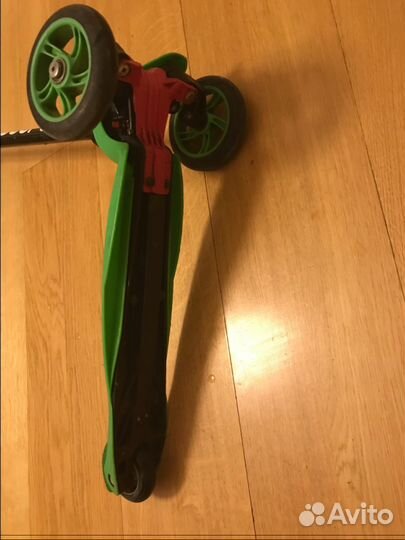 Продам самокат Trolo