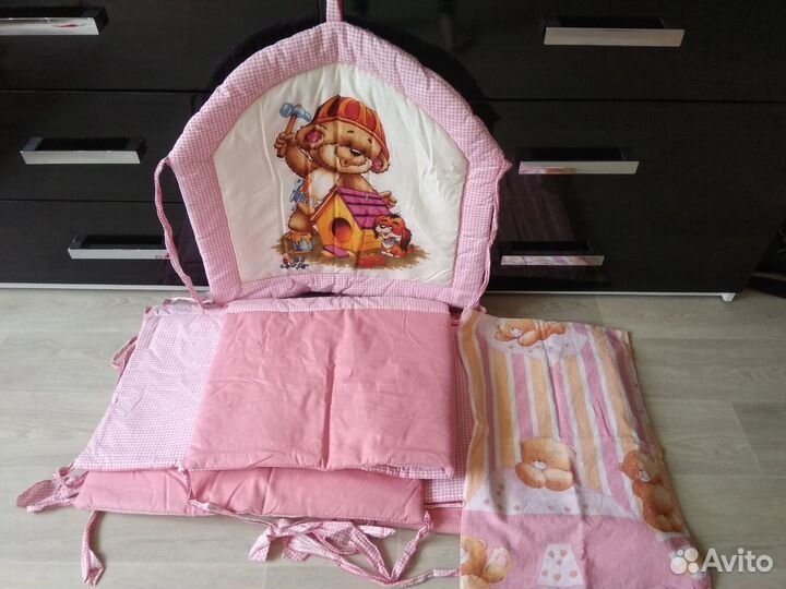 Бортики в кроватку и постельное бельё