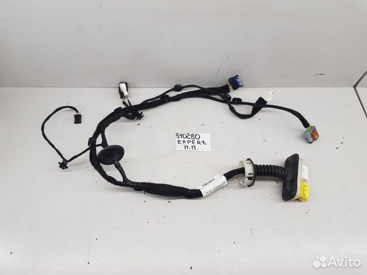 Электропроводка двери передняя правая