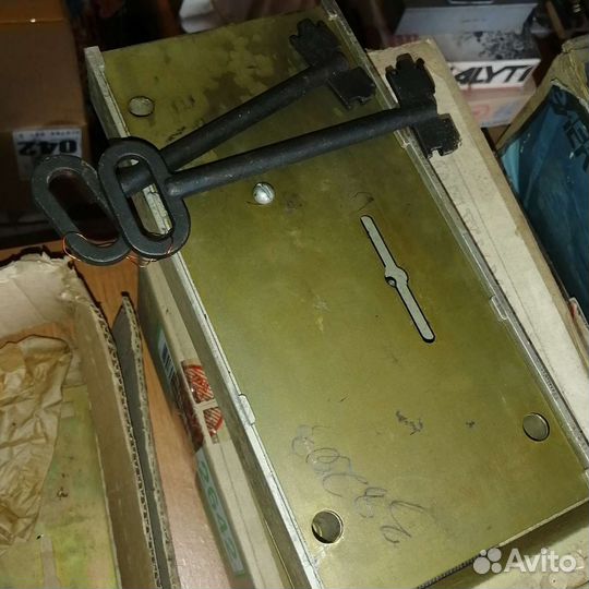 Замок гаражный