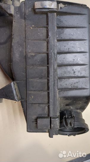 Корпус воздушного фильтра Saab 900, 1995