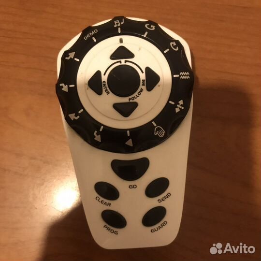 Робот Макробот