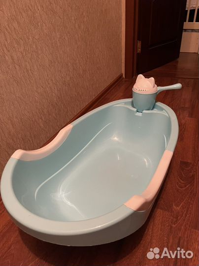 Детская ванночка с ковшиком и горкой